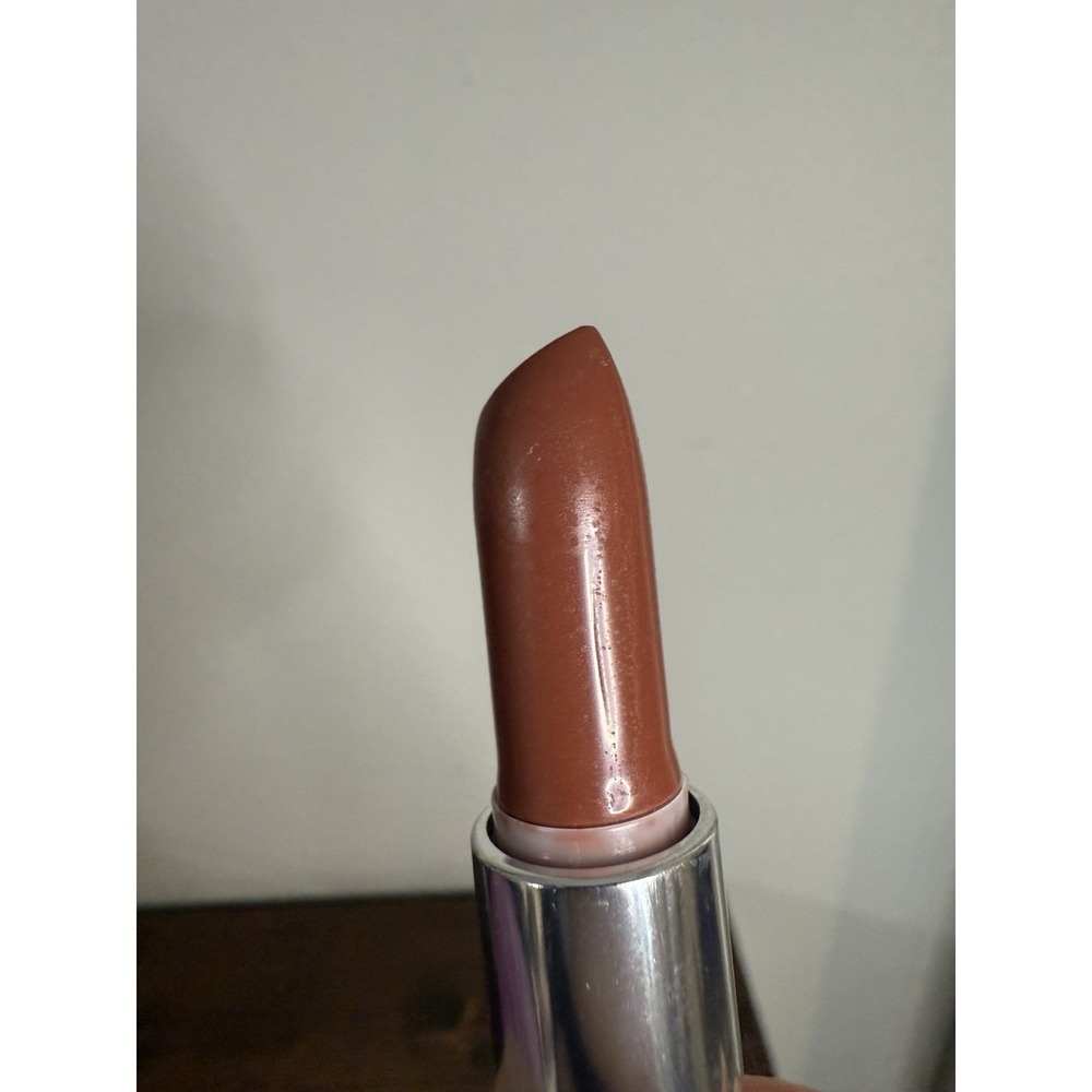 Clinique TENDER-HEART Different Lipstick Green Tube Brown .14 oz/4g New RARE - Picture 2 of 4